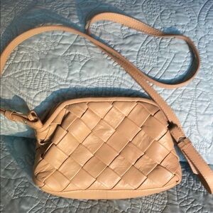 Vince Camuto Dulce de Leche Crossbody Bag with Woven Design style Leori